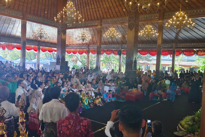 Pemerintah Kota Surakarta Gelar Peringatan HAN : Wujudkan Anak Hebat, Indonesia Kuat Menuju Indonesia Emas 2045